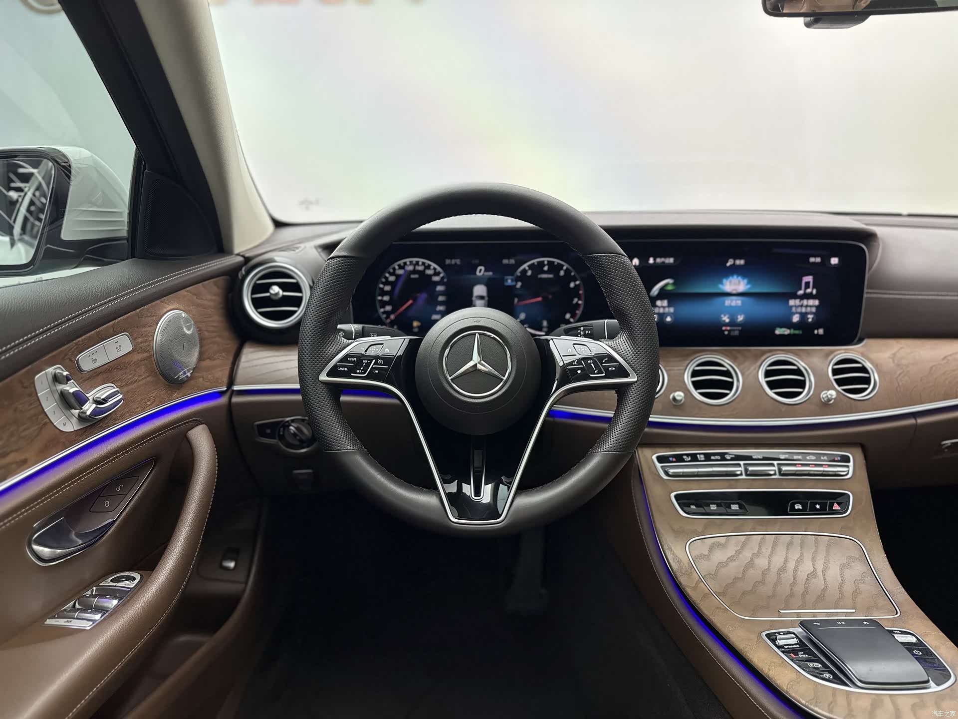 Mercedes-Benz E-Class, 2022 8