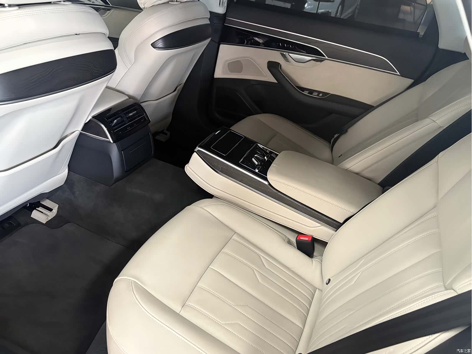Audi A8L, 2025 9