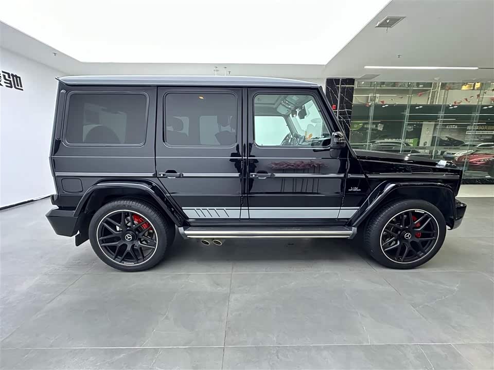 Mercedes-Benz G-class