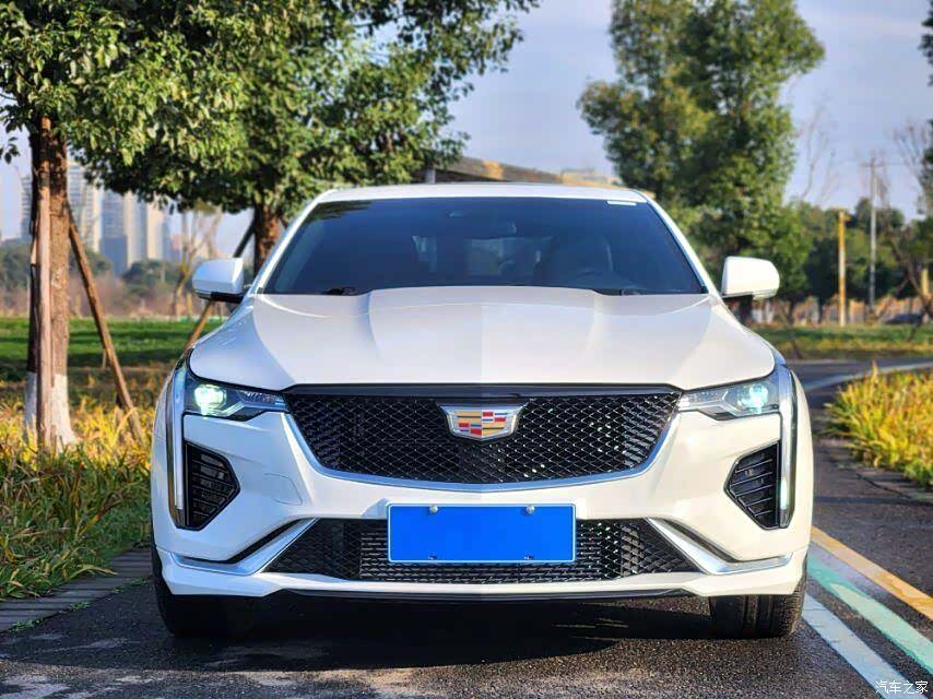 Cadillac CT4