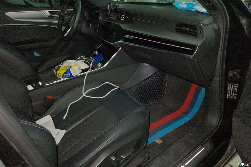 Audi A6L, 2025 8