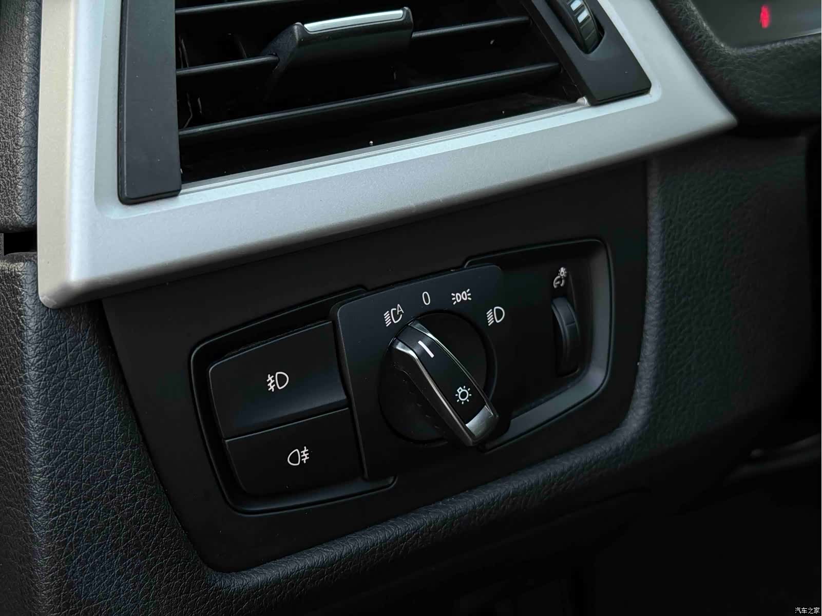BMW 3 Series, 2015 14