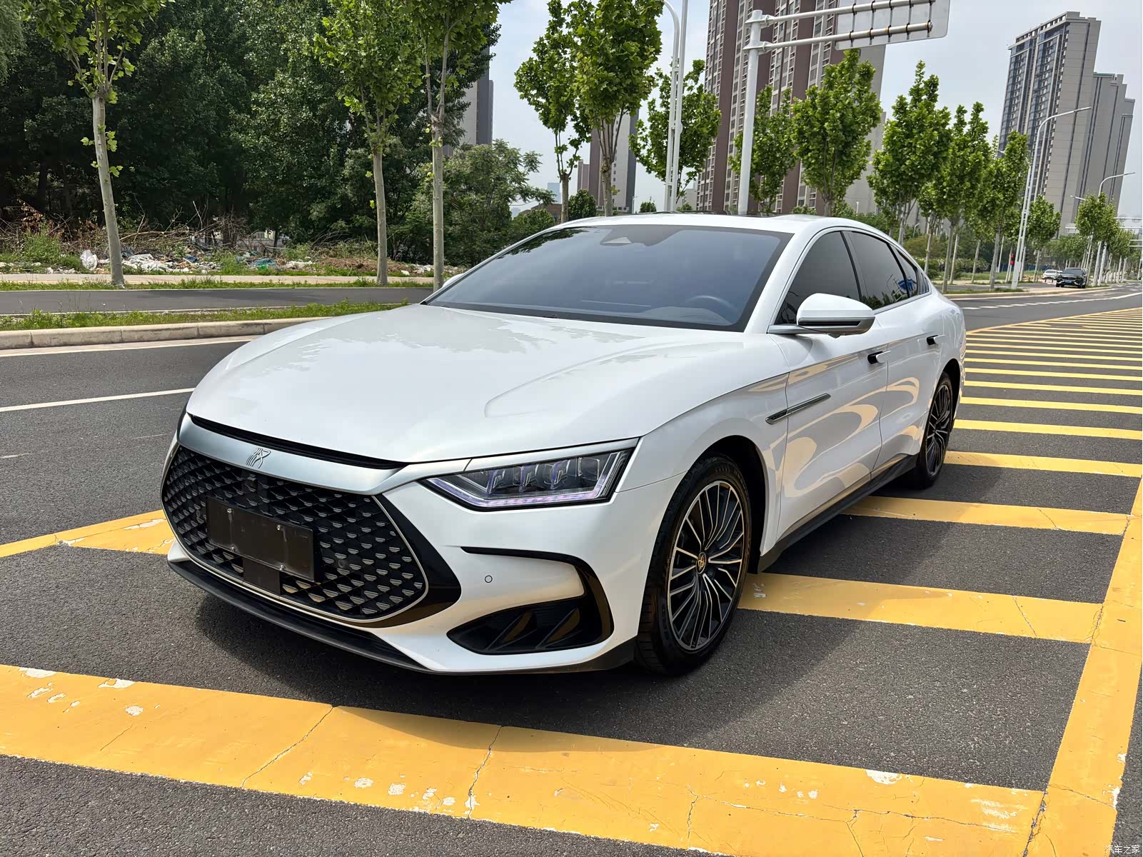 BYD Han, 2022 1