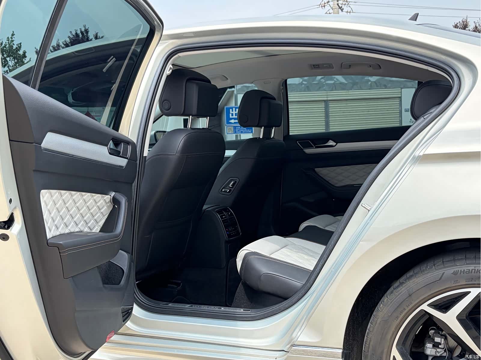 Volkswagen Magotan, 2023 6