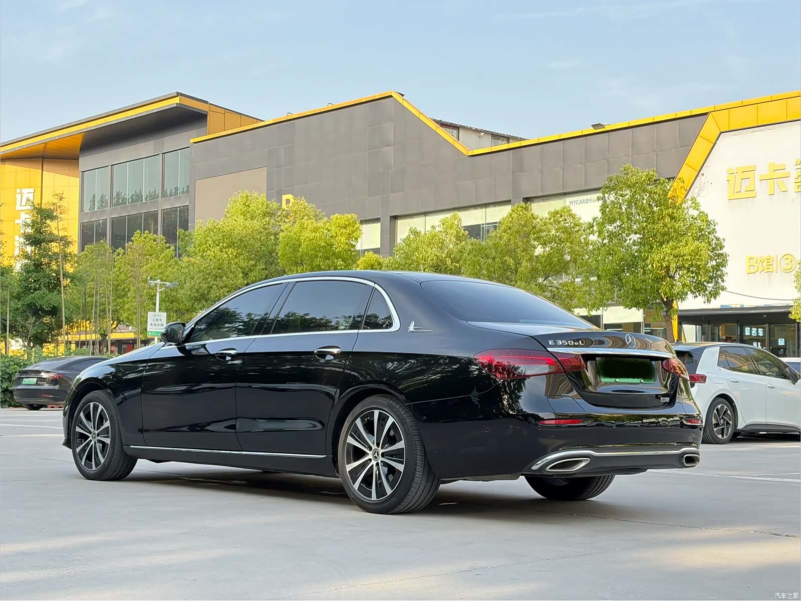 Mercedes-Benz E-Class, 2023 21