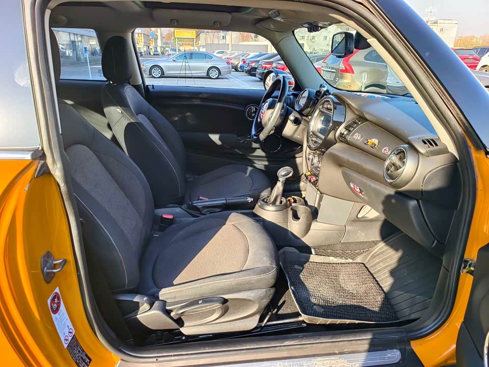 MINI MINI