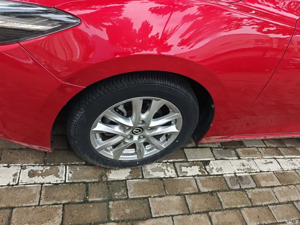 Mazda Mazda3, 2018 23