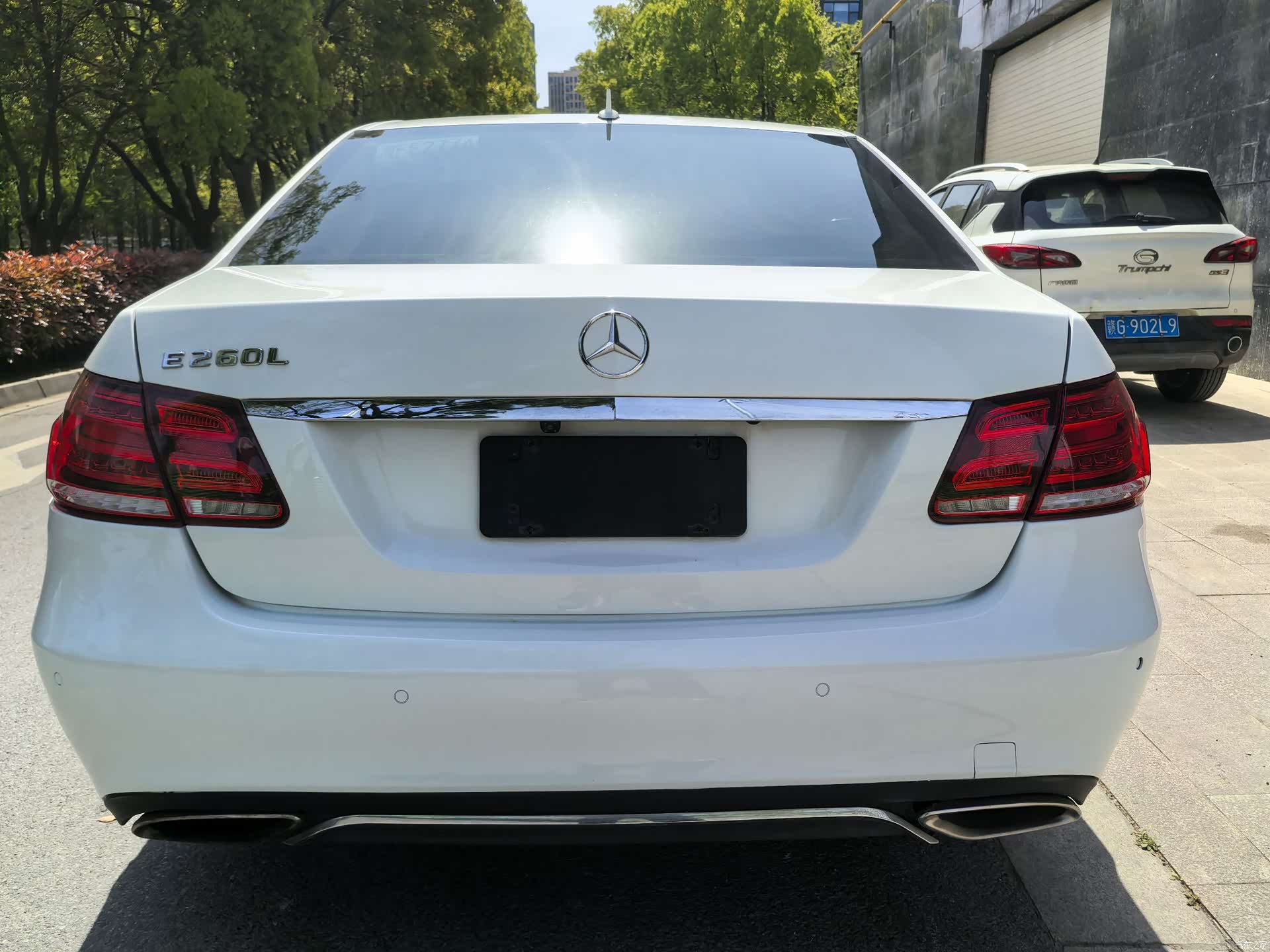 Mercedes-Benz E-Class, 2013 9