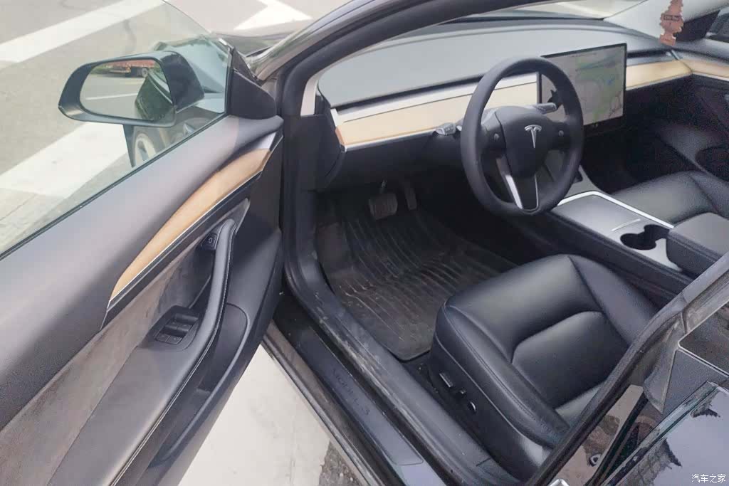 Tesla Model 3, 2021 7