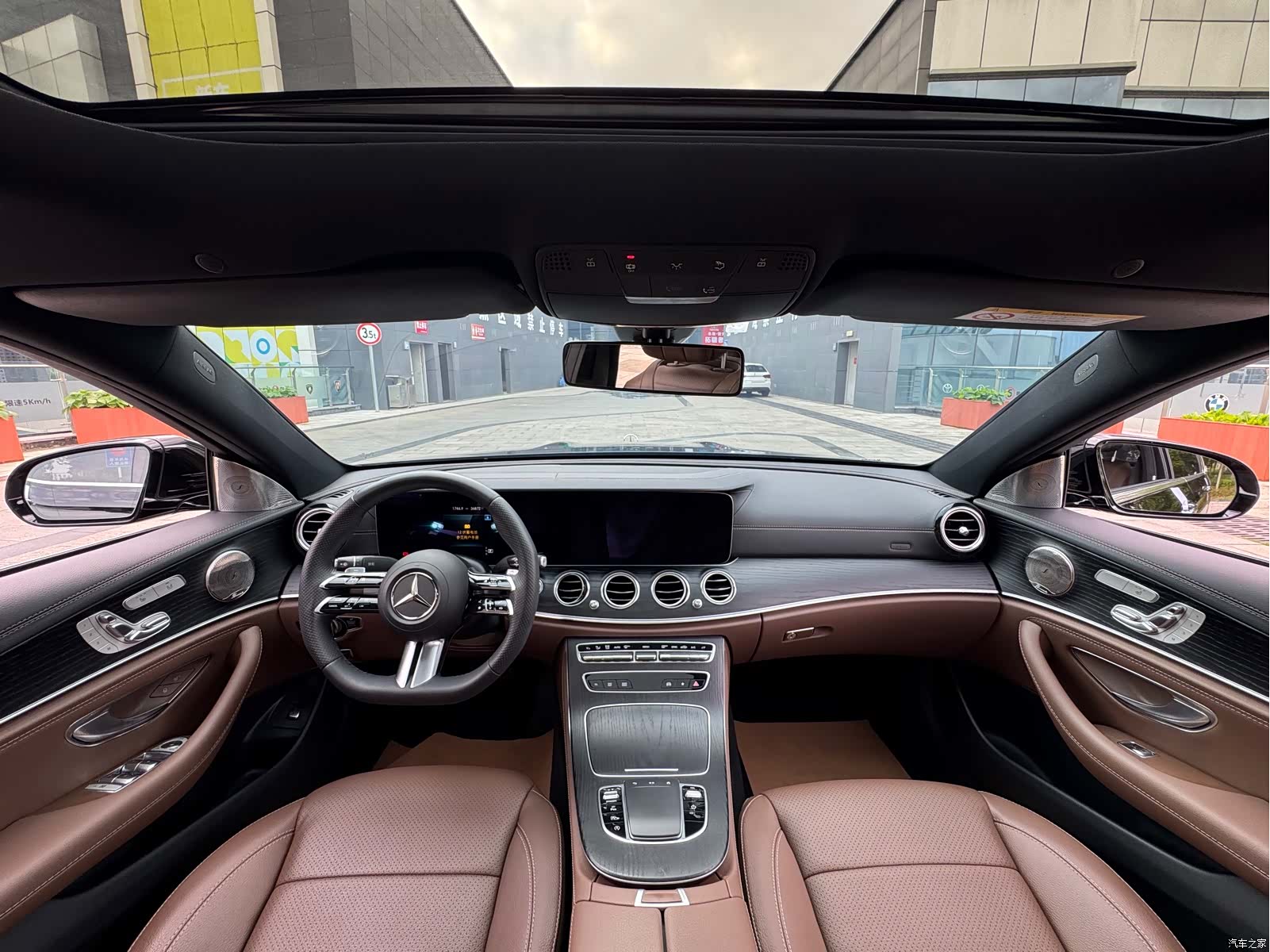 Mercedes-Benz E-Class, 2023 8