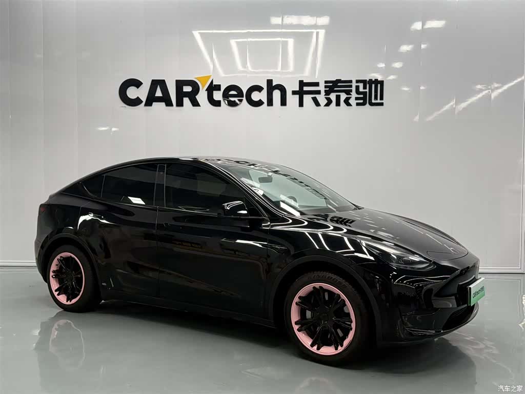 Tesla Model Y, 2023 2