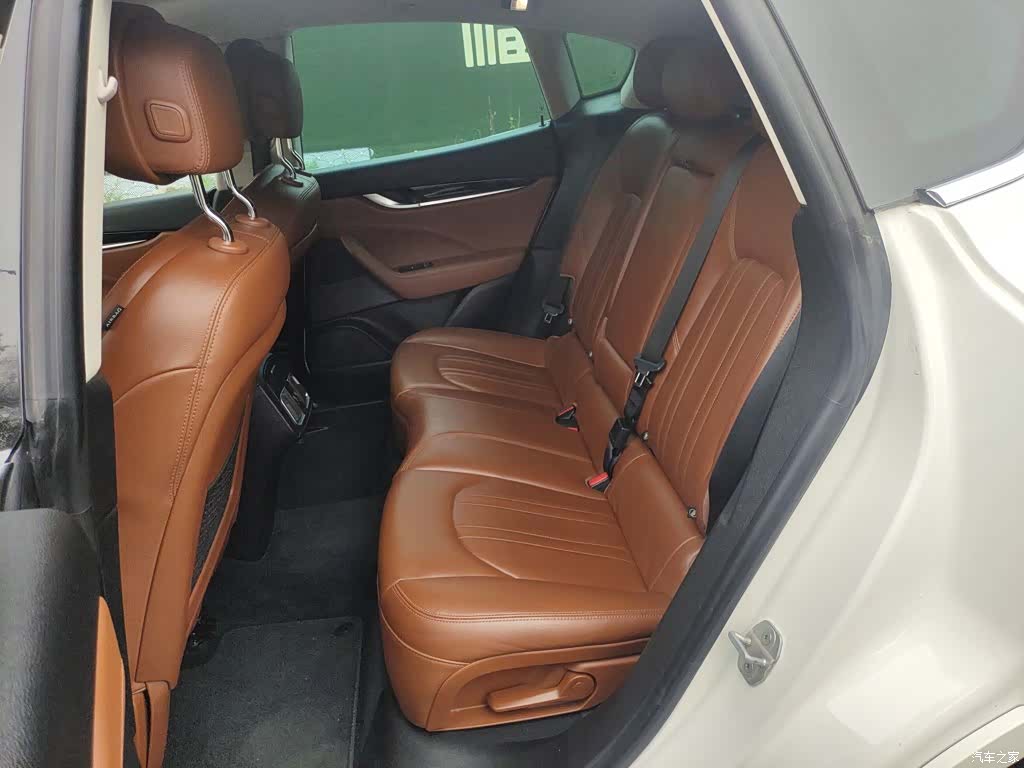 Maserati Levante, 2017 14