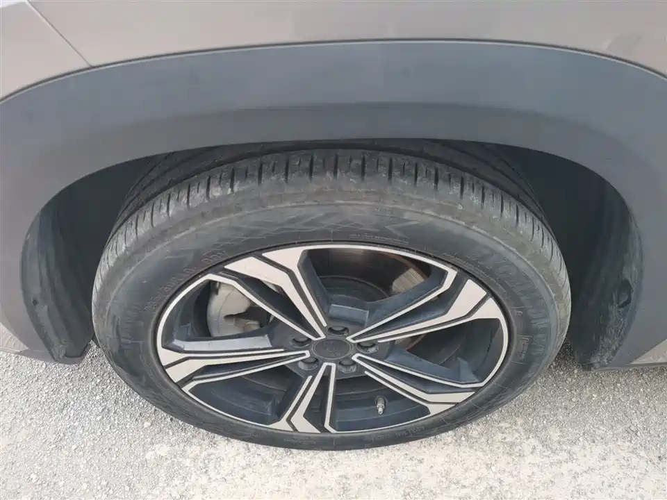 Geely Galaxy Galaxy L7