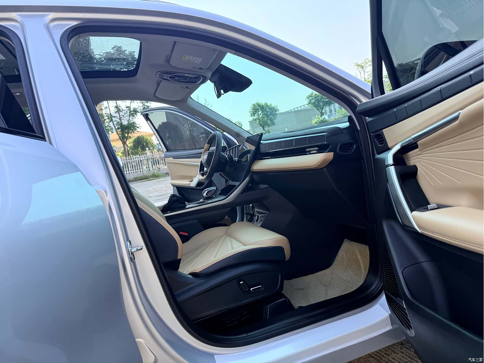 Geely Boyue, 2023 19