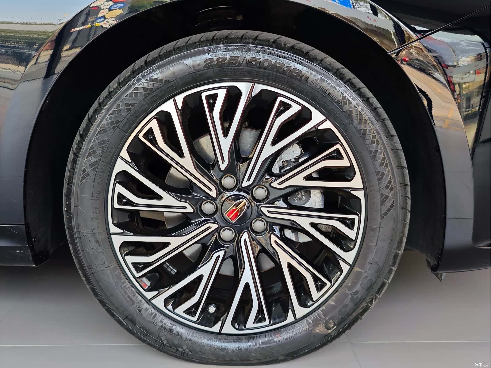 Hongqi H5, 2024 10