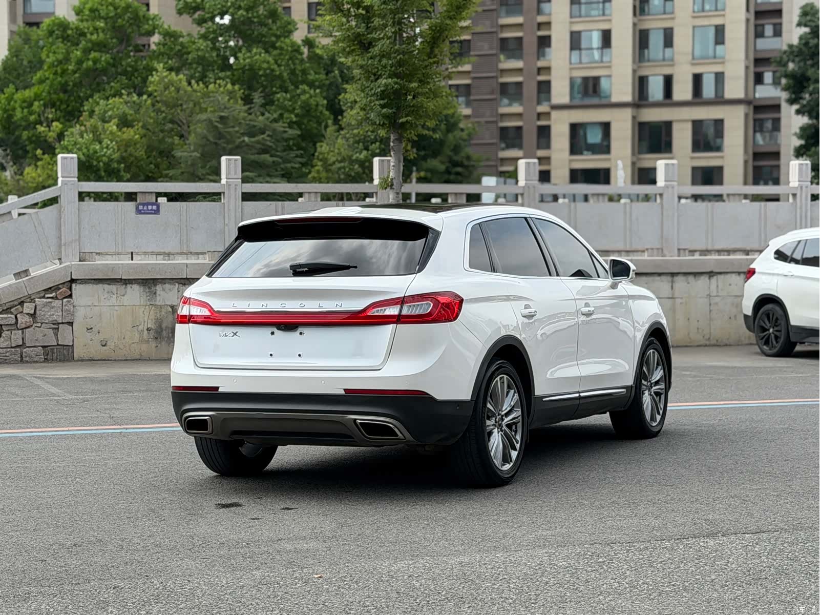 Lincoln MKX, 2016 13