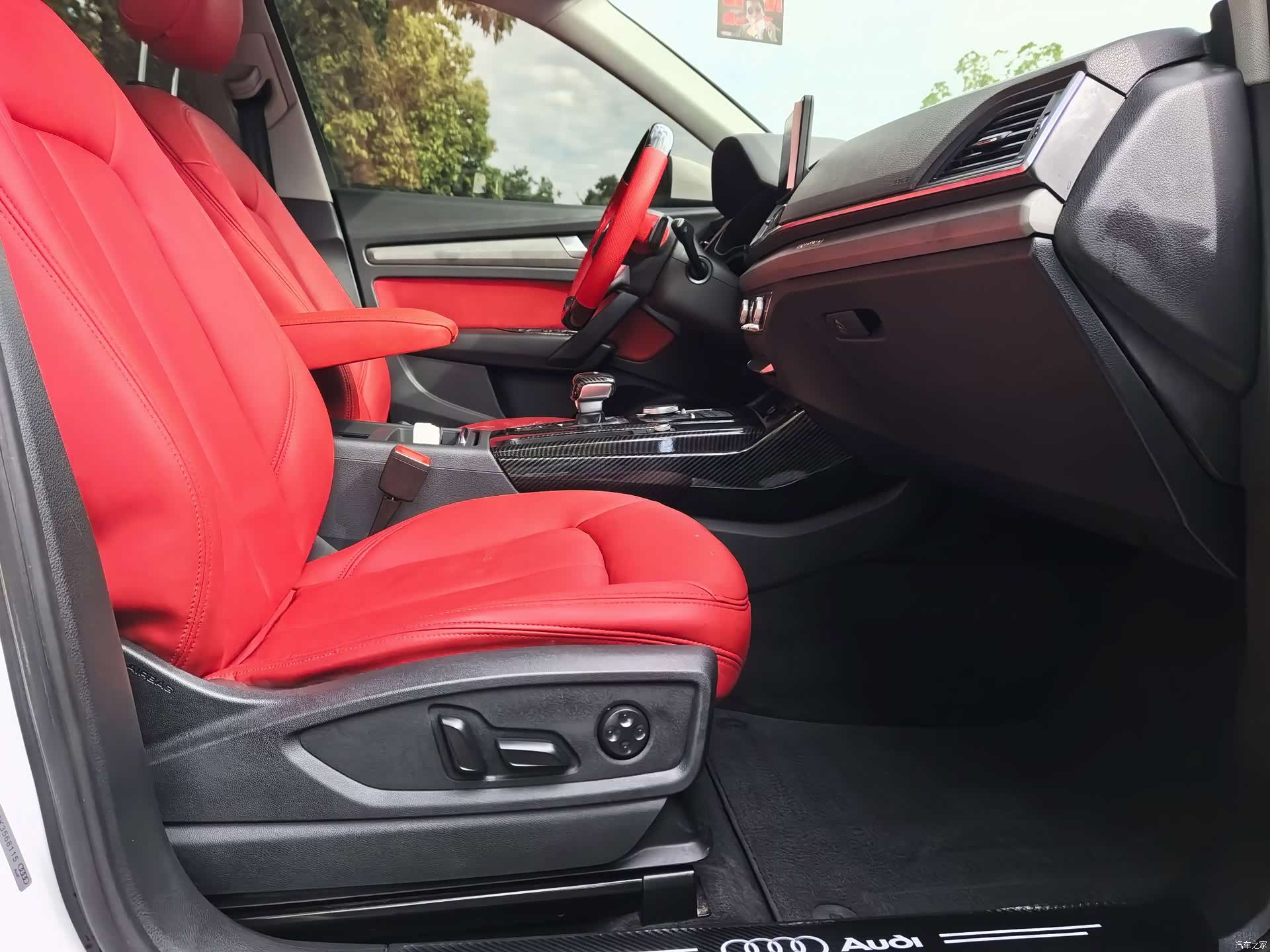Audi Q5L, 2019 12