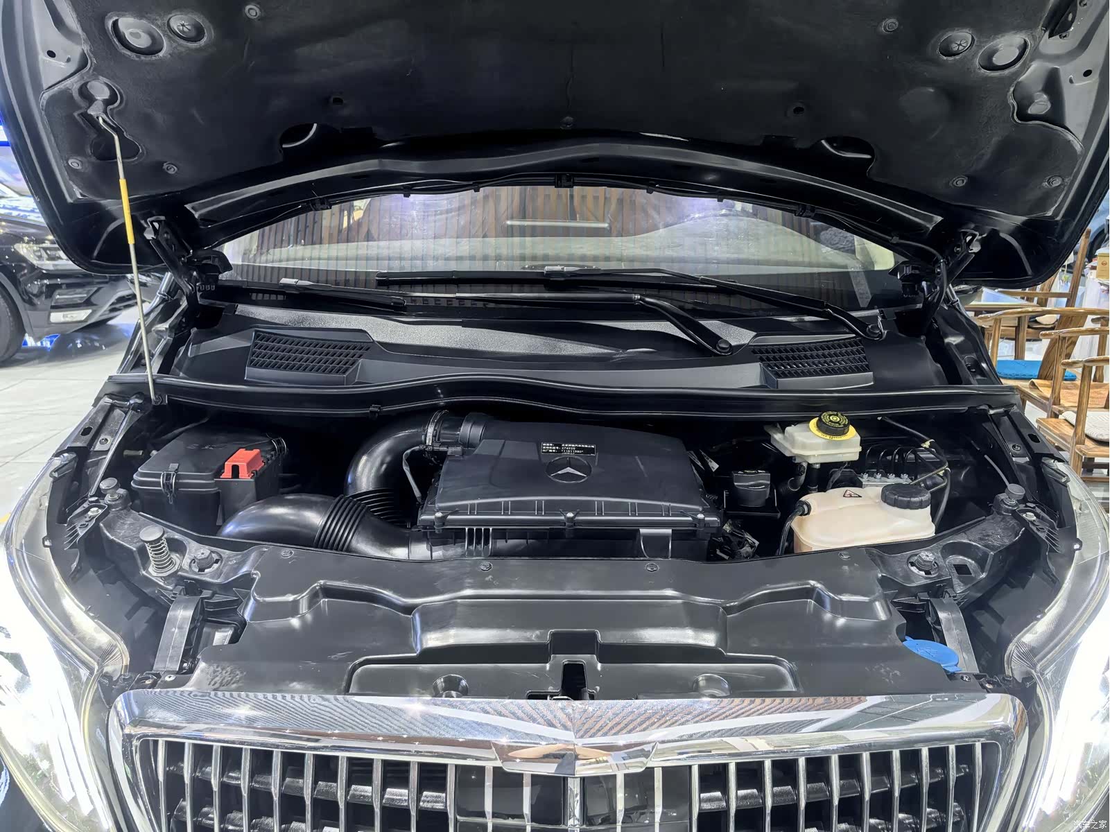 Mercedes-Benz 7, 2021 25