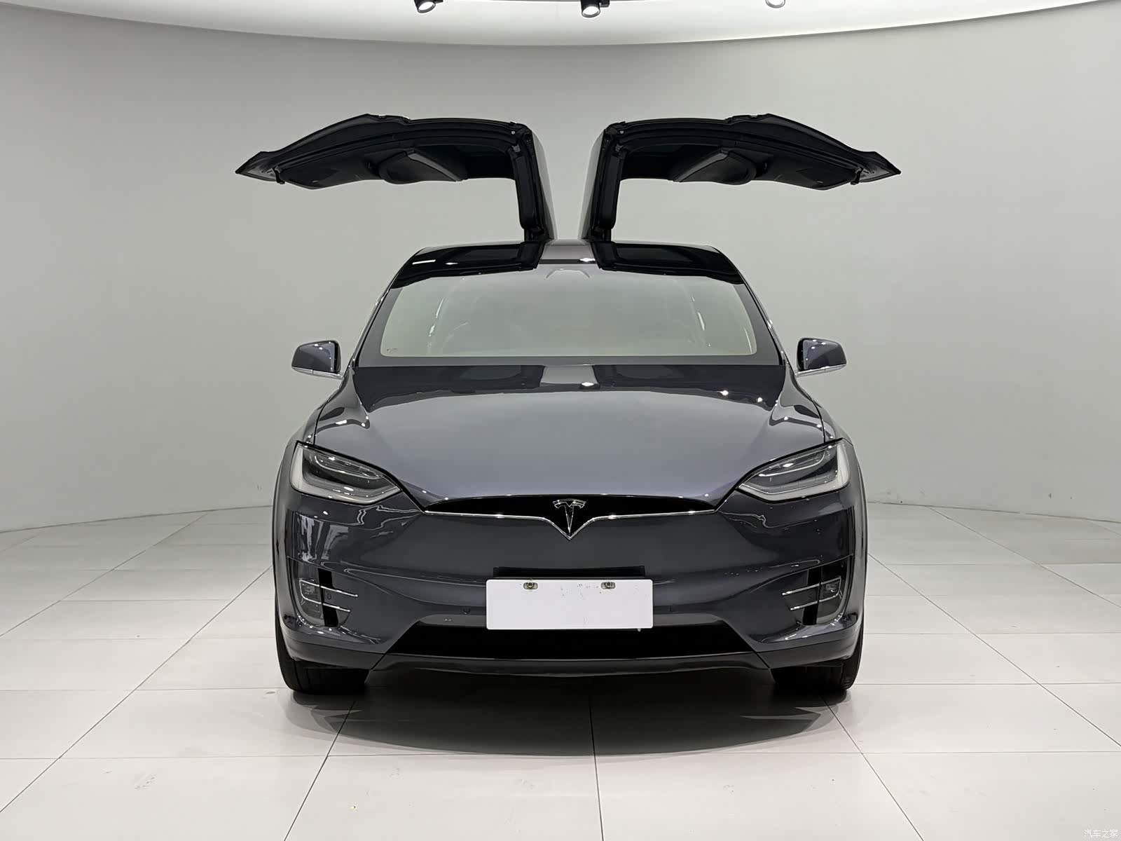 Tesla Model X, 2021 2