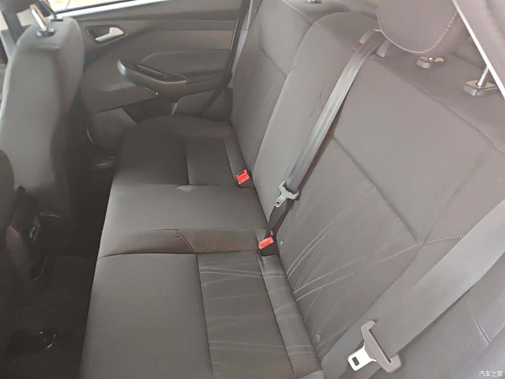 Ford Focus, 2019 17