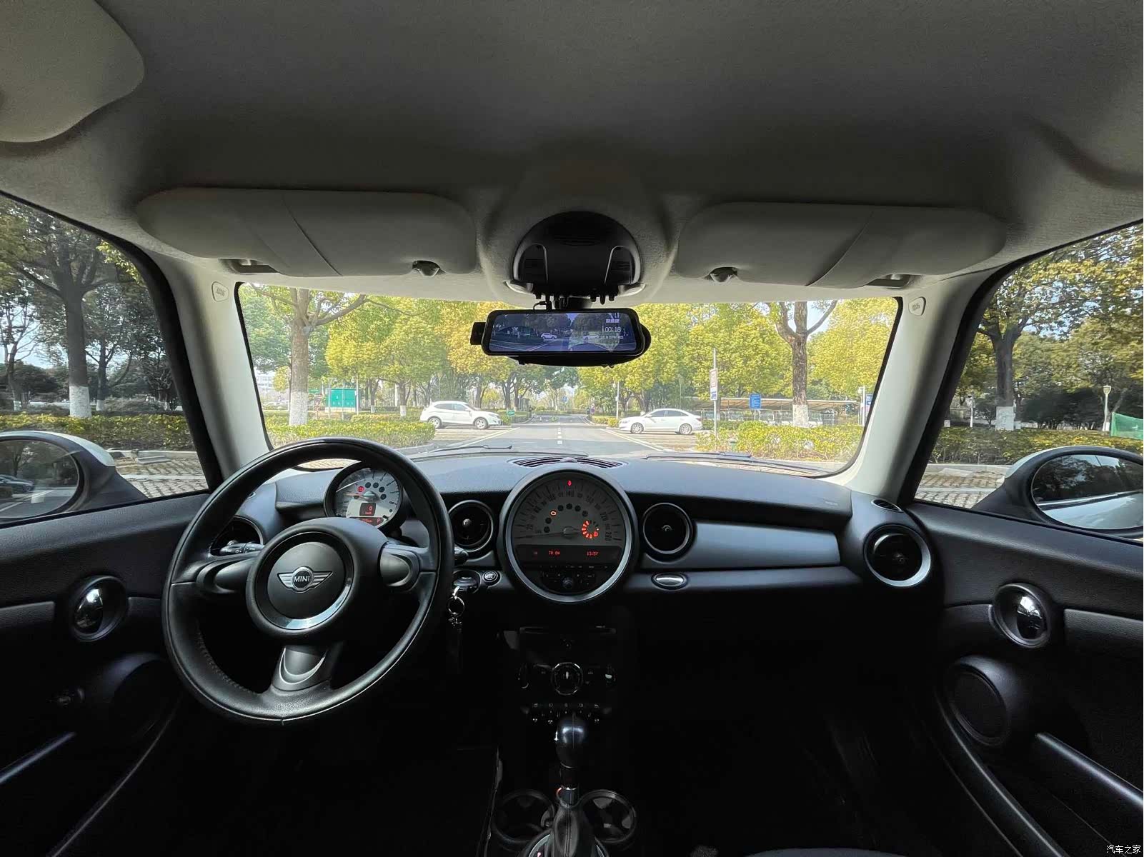 Mini ONE, 2013 15