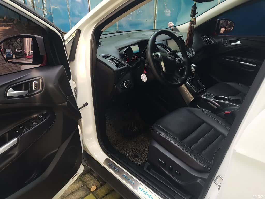 Ford Kuga, 2015 14