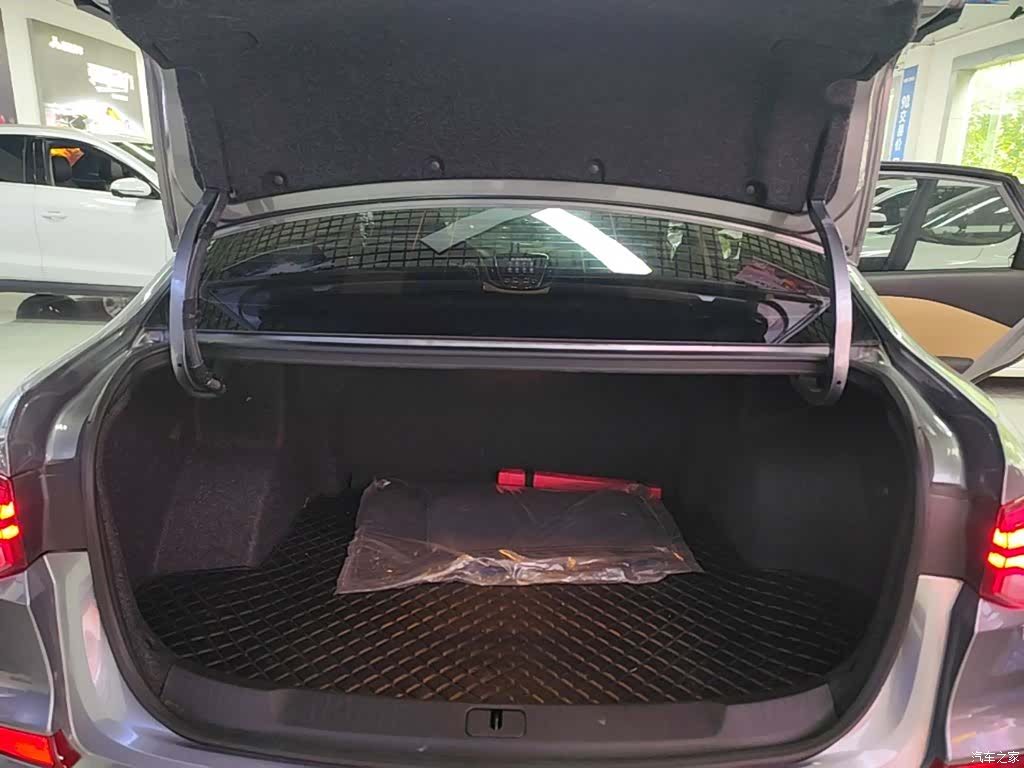 Chevrolet 320, 2021 19