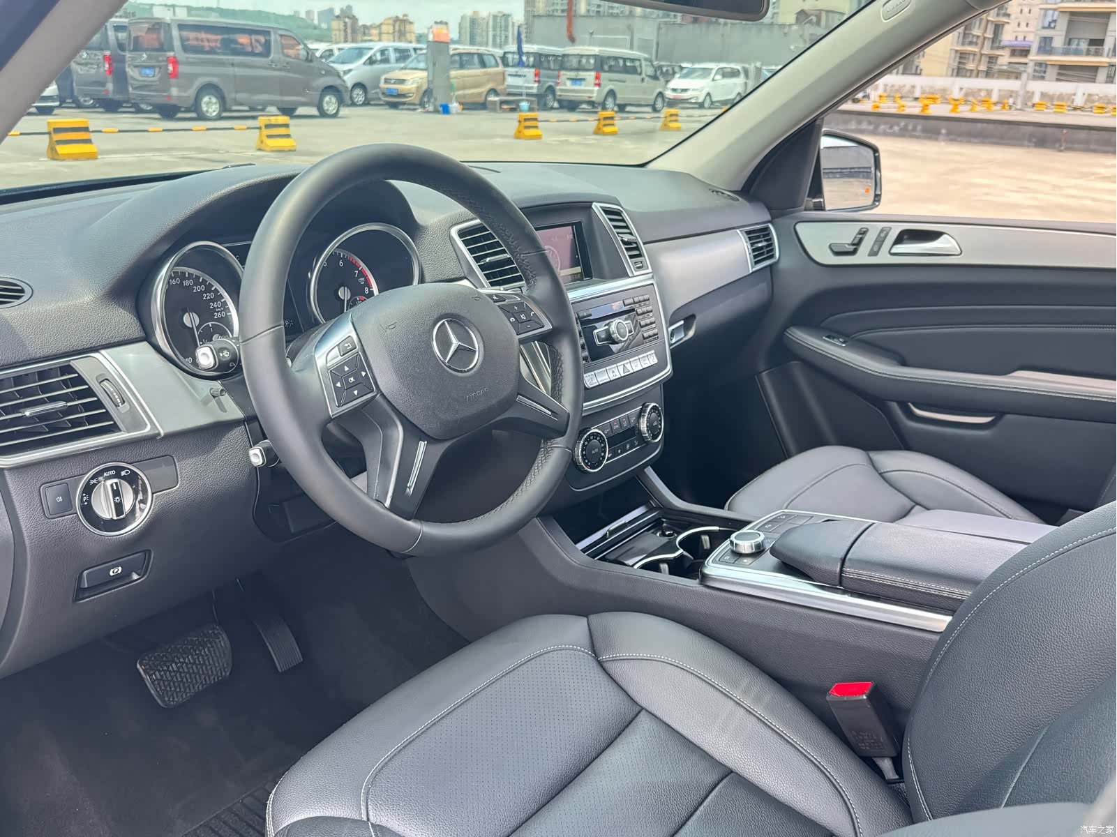 Mercedes-Benz M-Class, 2015 6
