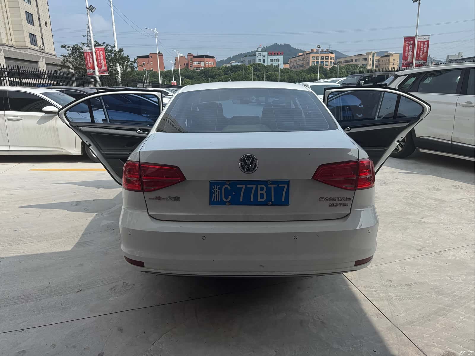 Volkswagen Sagitar, 2018 4
