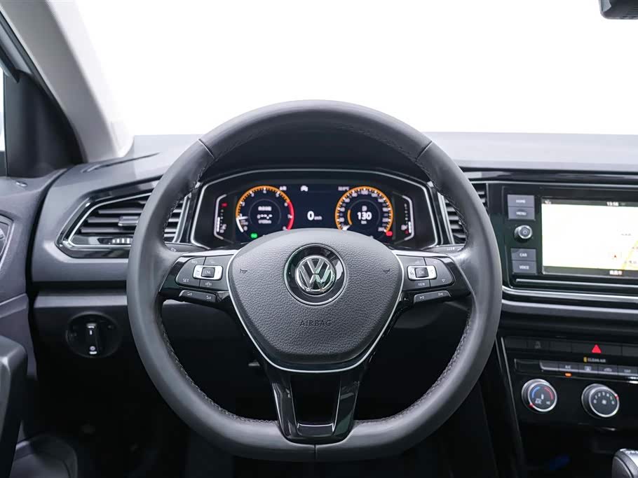 Volkswagen T-ROC exploring Songs