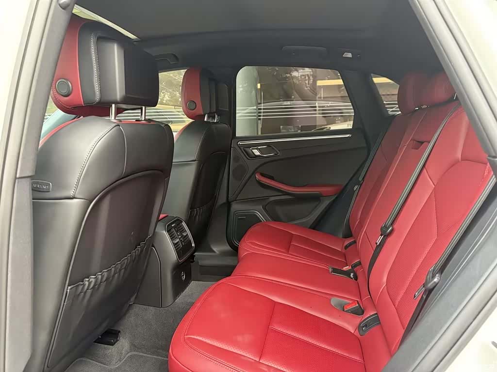 Porsche Macan, 2023 11