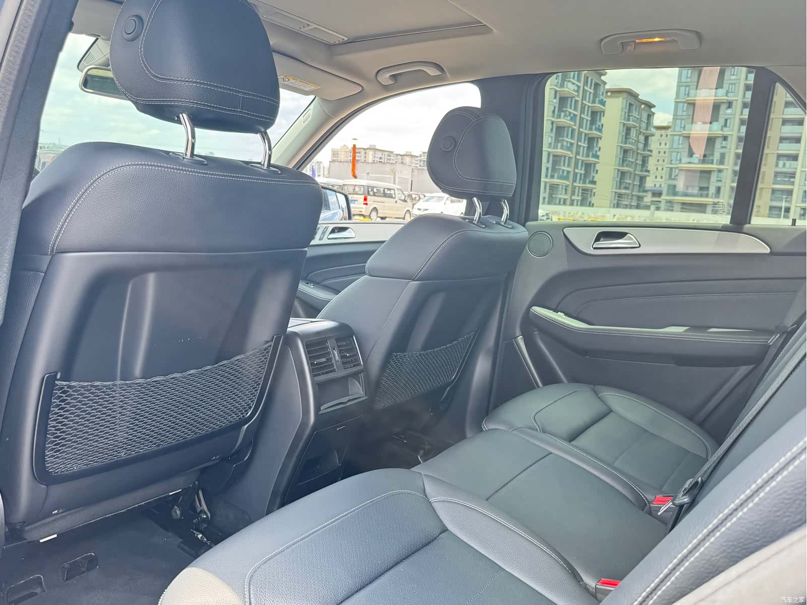 Mercedes-Benz M-Class, 2015 8