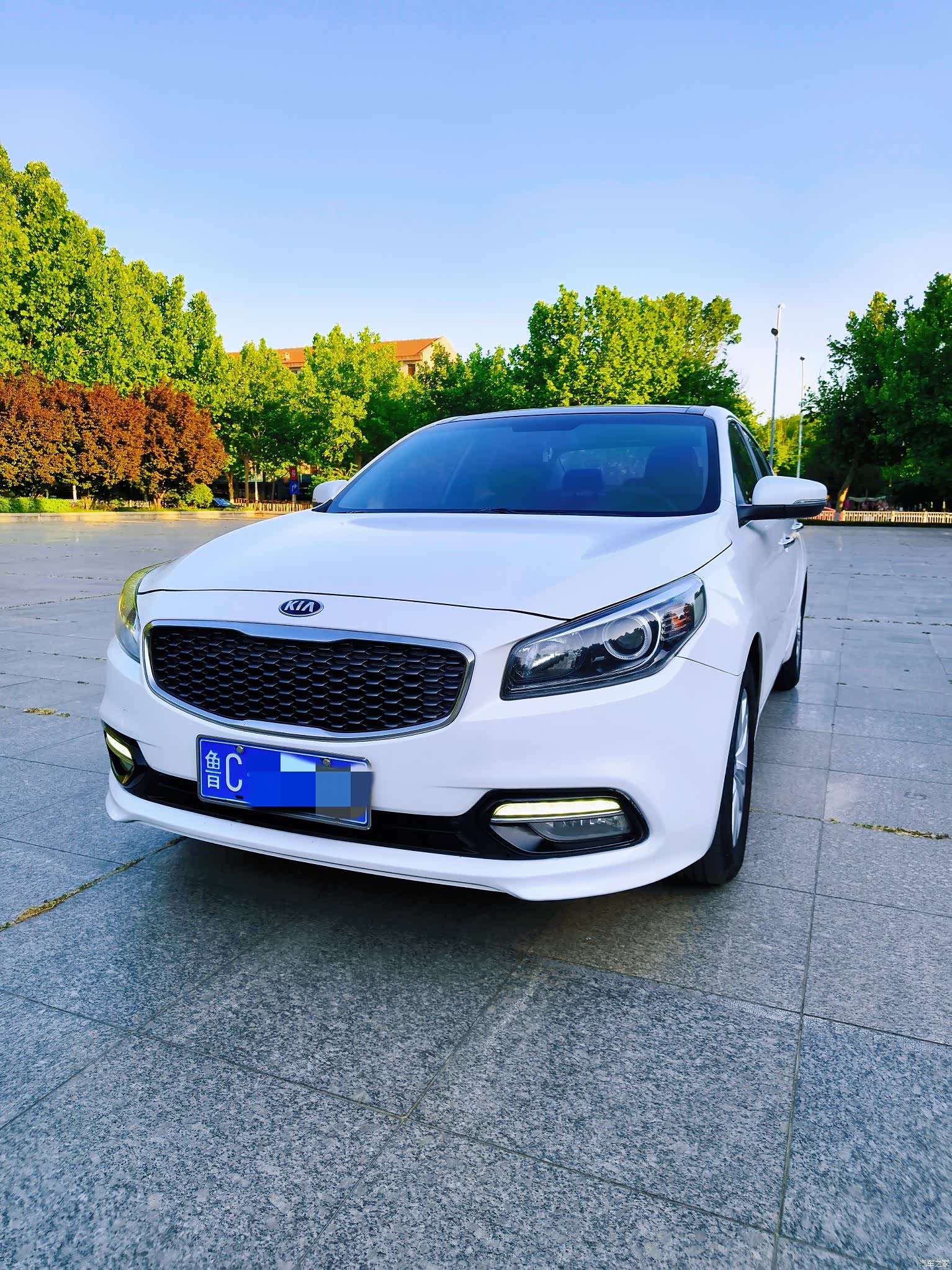 Kia K4, 2015 10