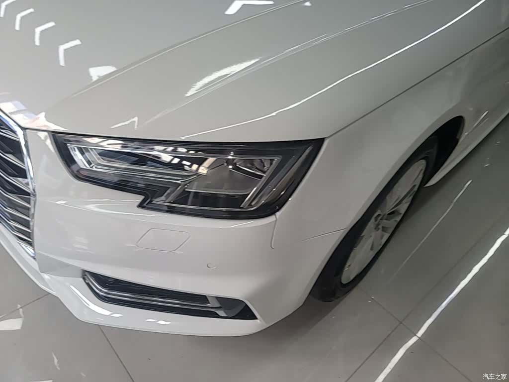 Audi A4L, 2019 24