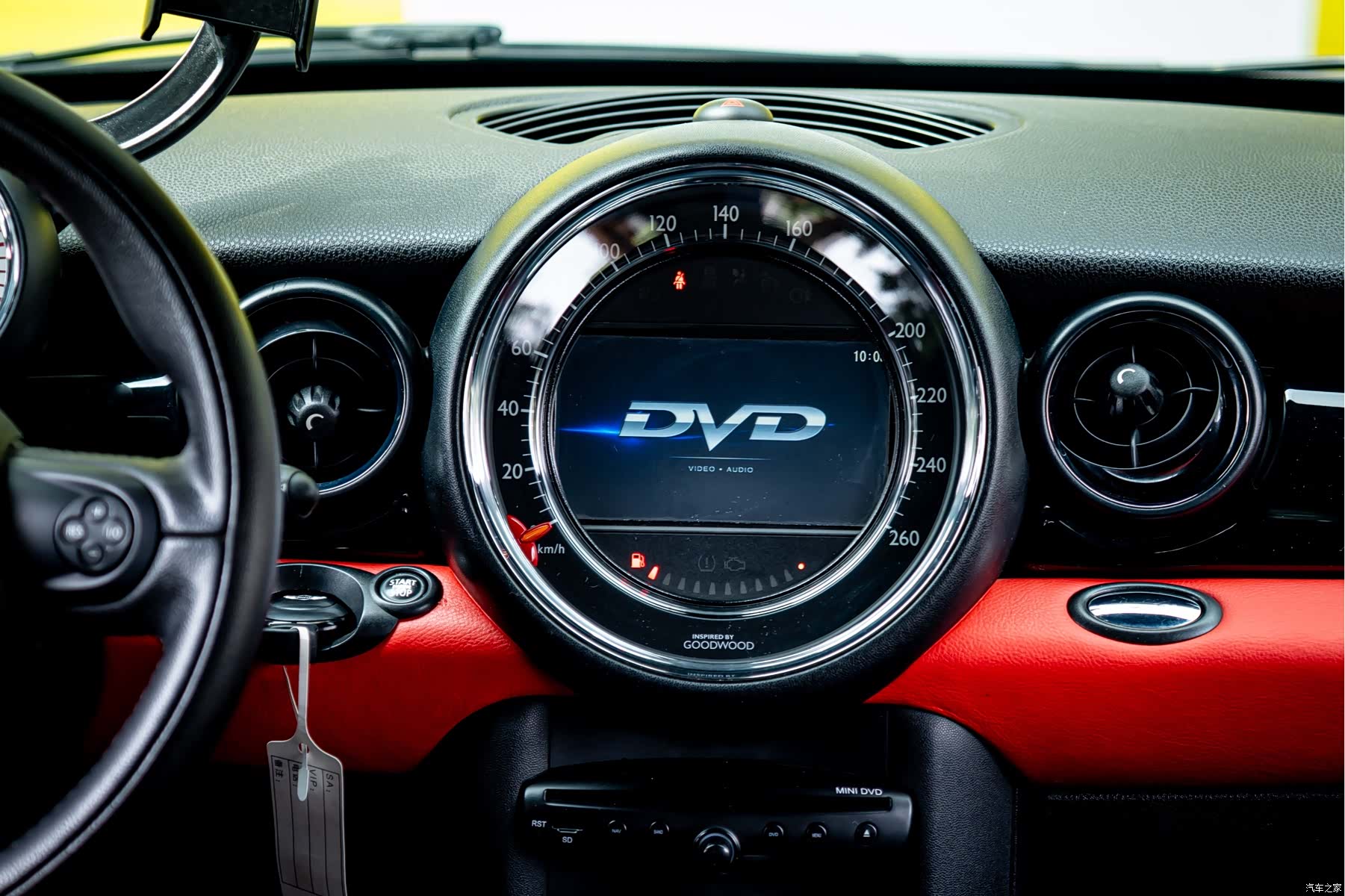 Mini Cooper, 2012 16