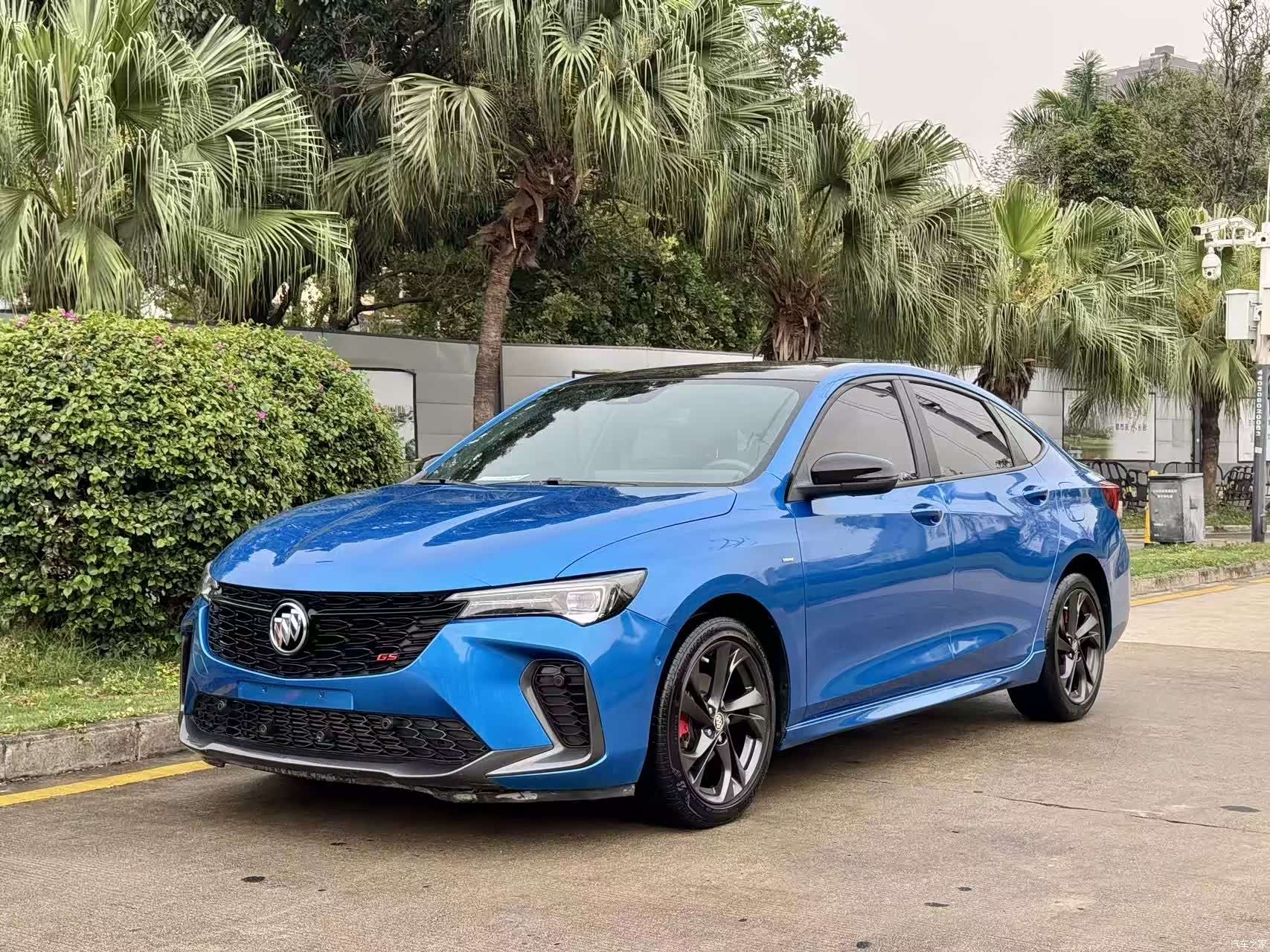 Buick Verano, 2021 1