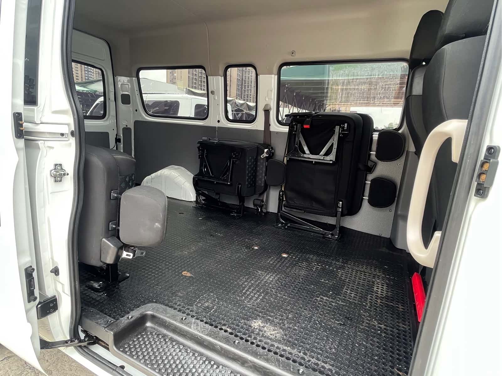 Maxus V80, 2023 10