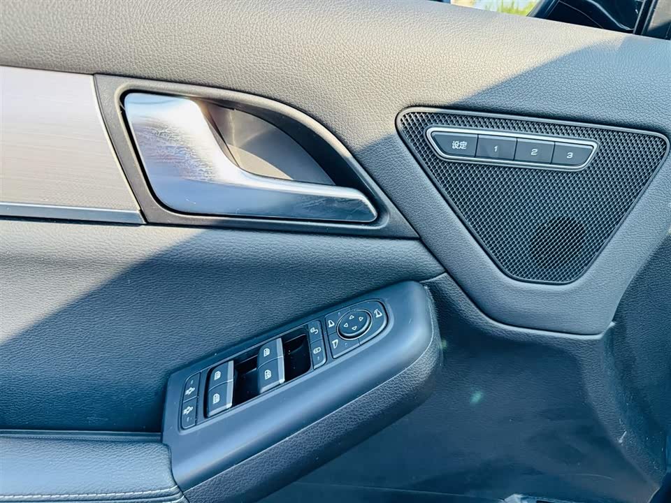 BYD Tang