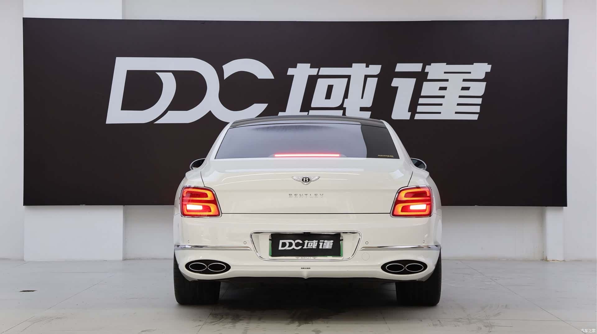 Bentley Flying Spur, 2023 все фото