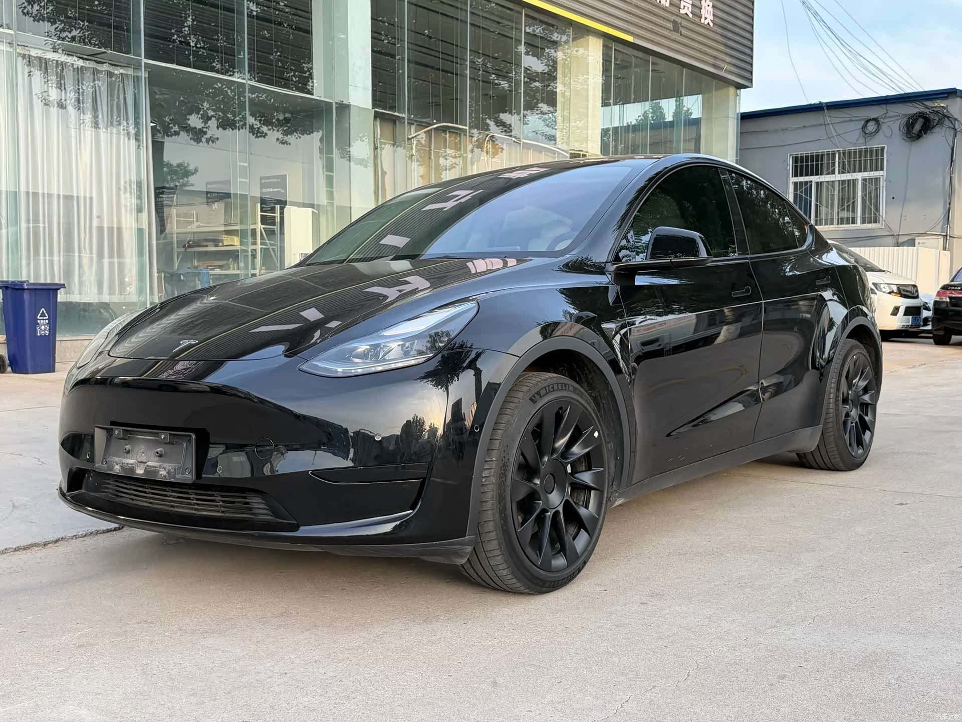Tesla Model Y, 2023 3