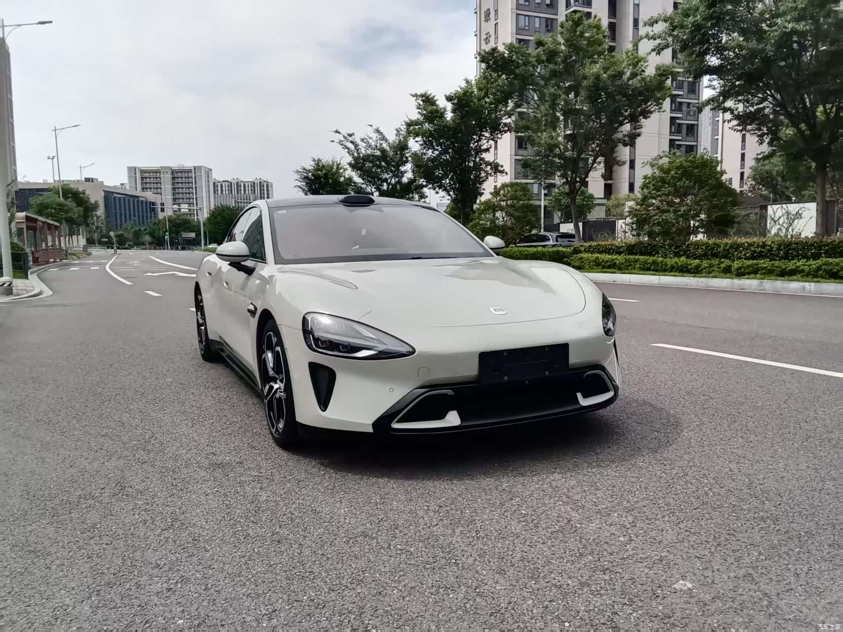 Xiaomi SU7, 2024 3
