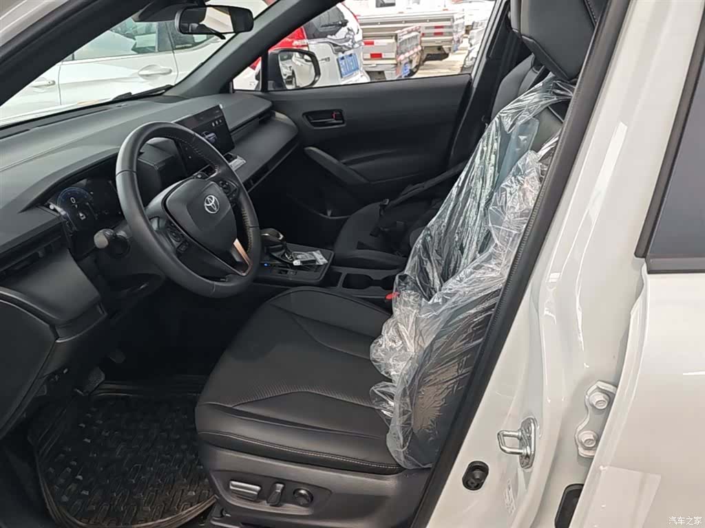 Toyota Frontlander, 2026 15
