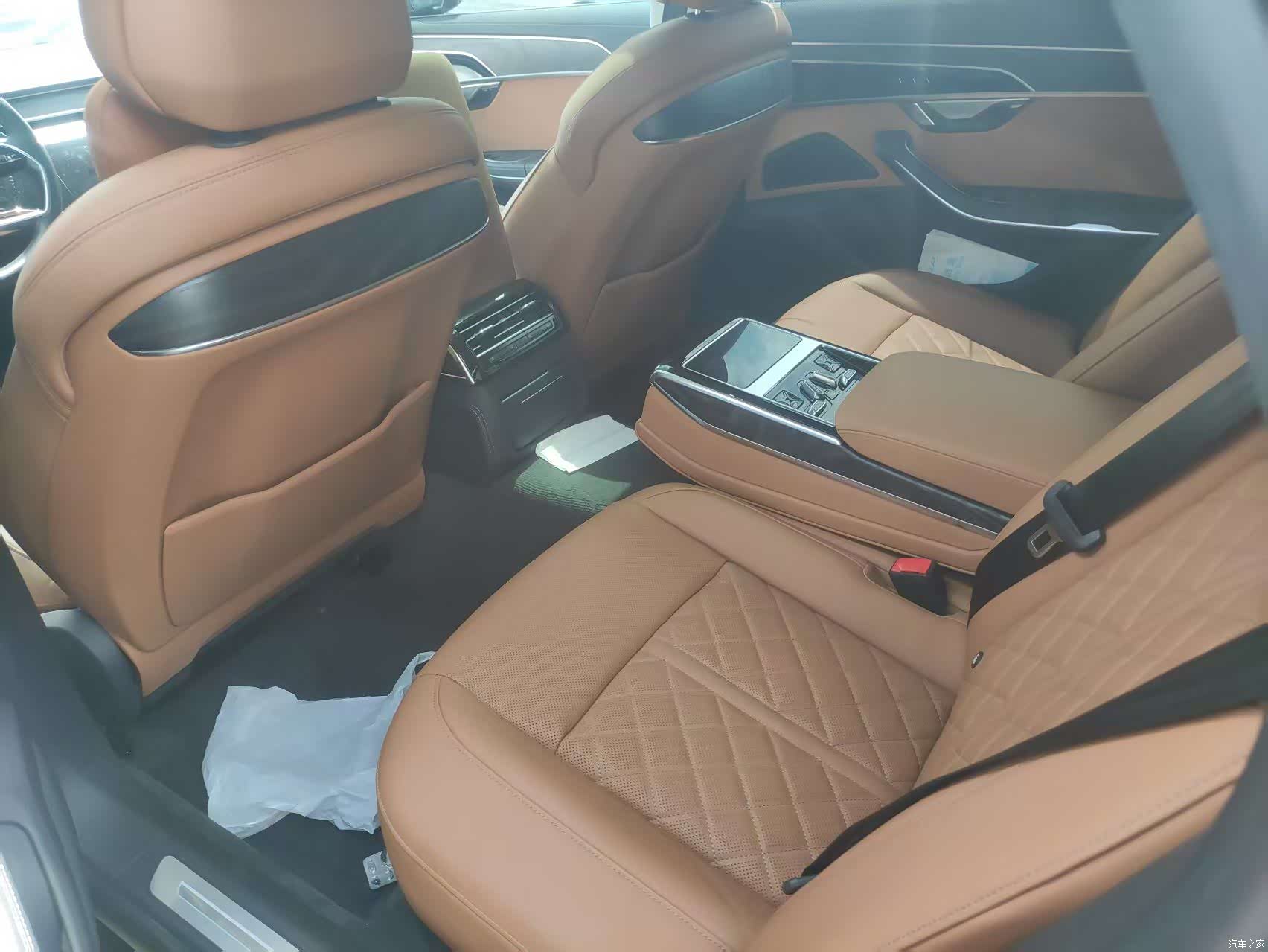 Audi A8L, 2024 9