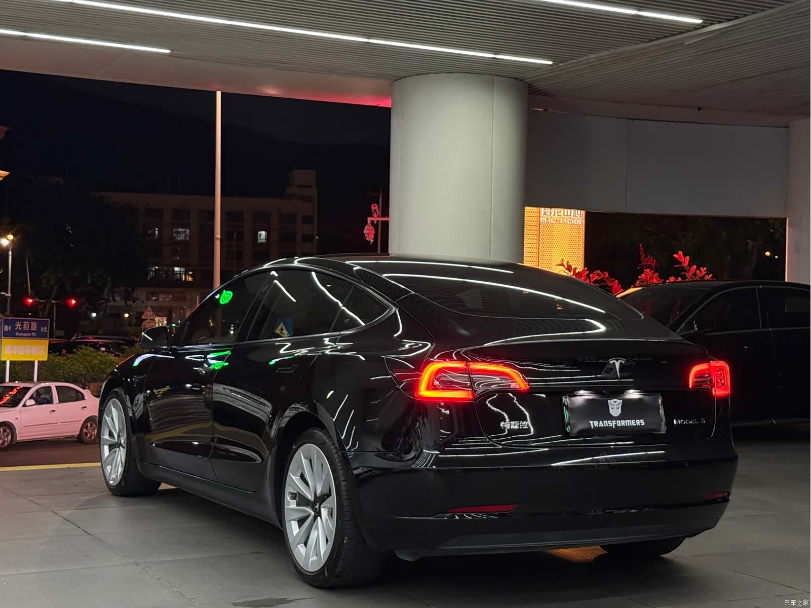 Tesla Model 3, 2021 3