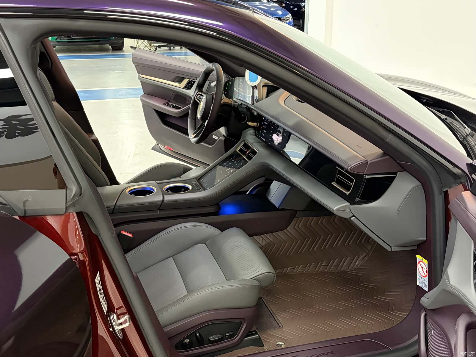 Porsche Taycan, 2021 4