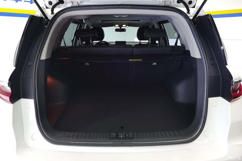 Geely X6, 2020 4
