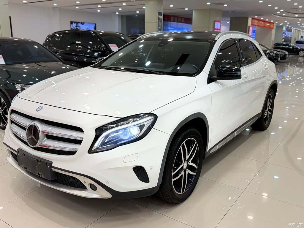 Mercedes-Benz GLA, 2016 1