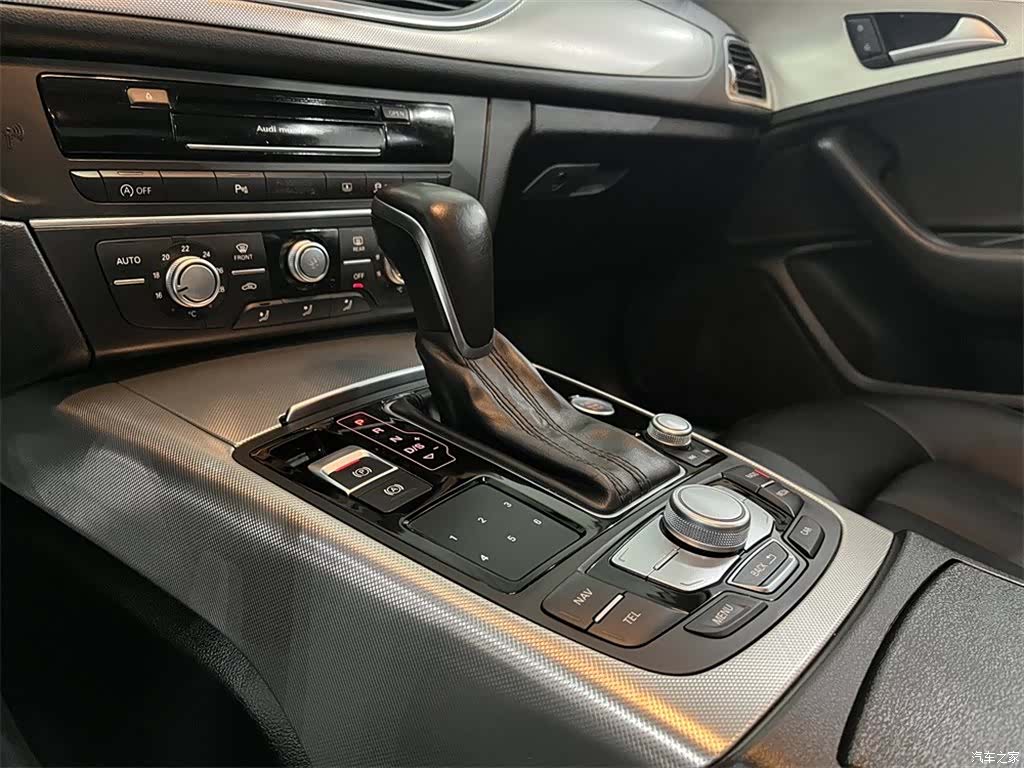 Audi A6L, 2016 11