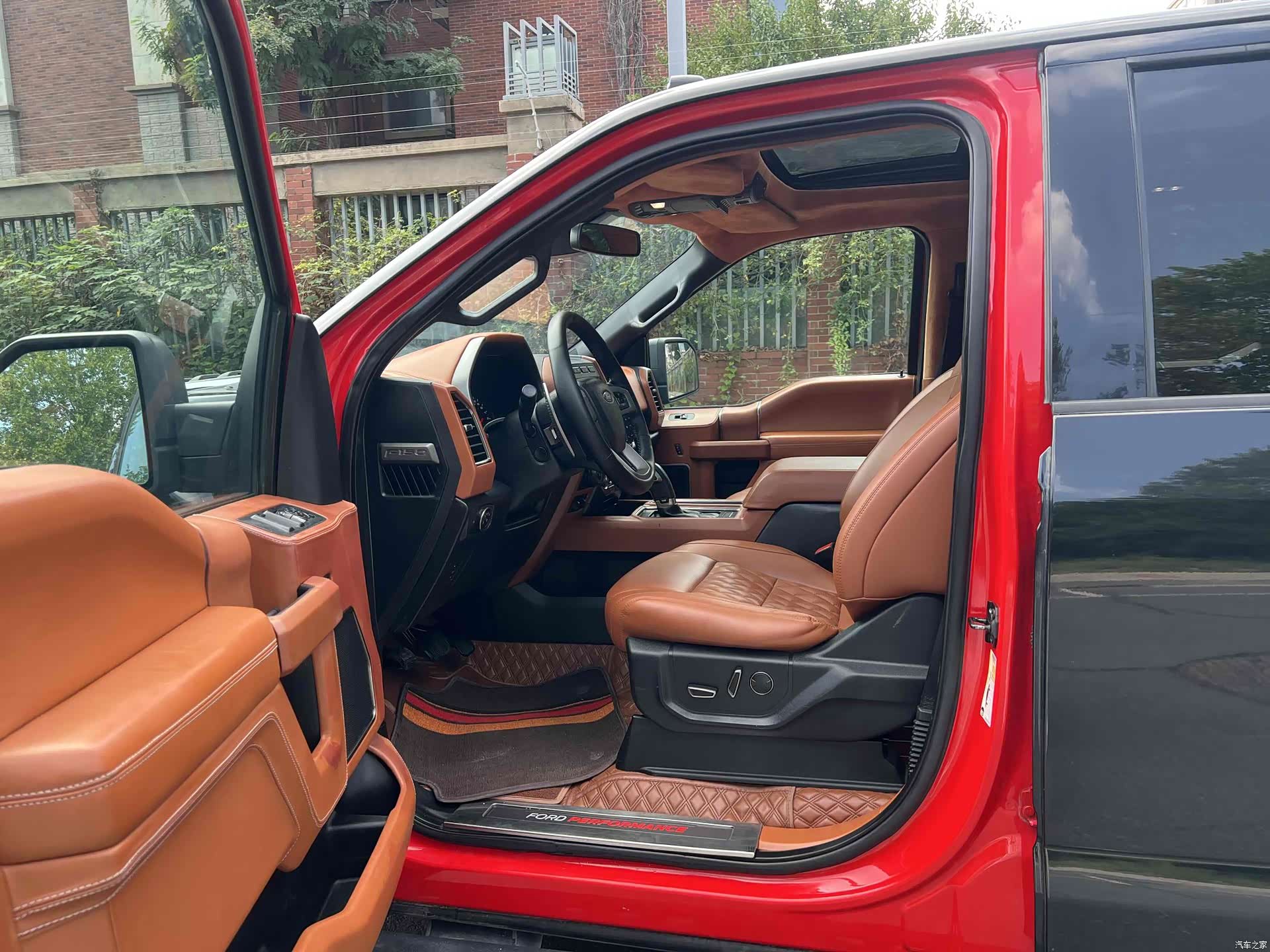 Ford F-150, 2019 все фото