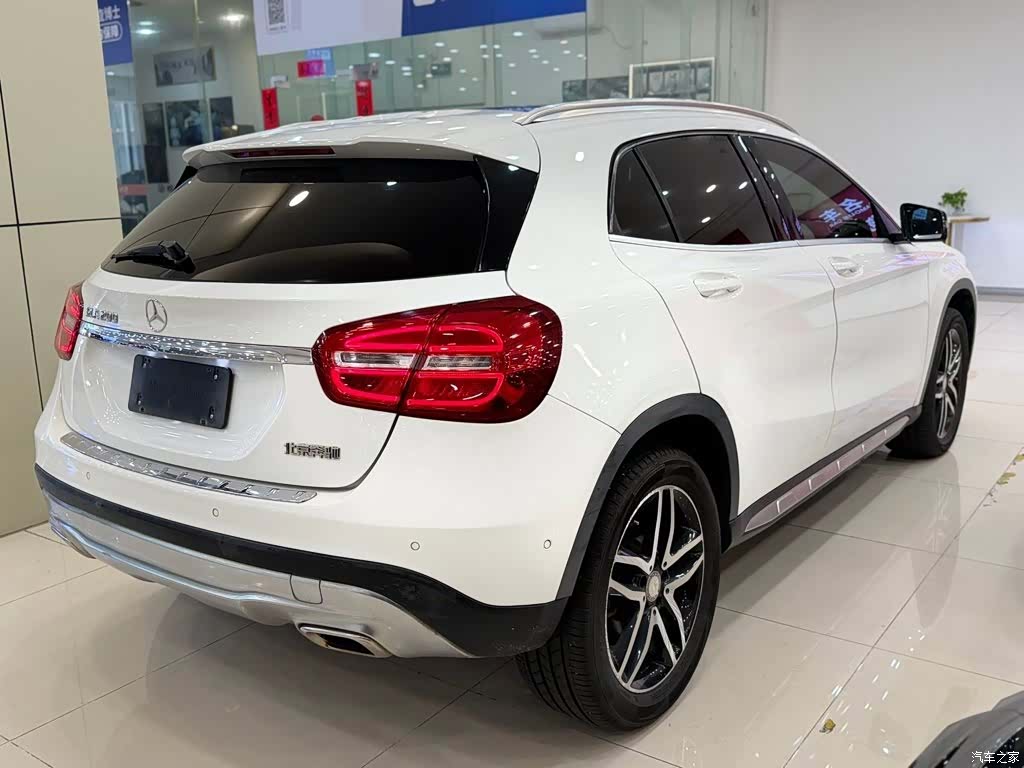Mercedes-Benz GLA, 2016 15